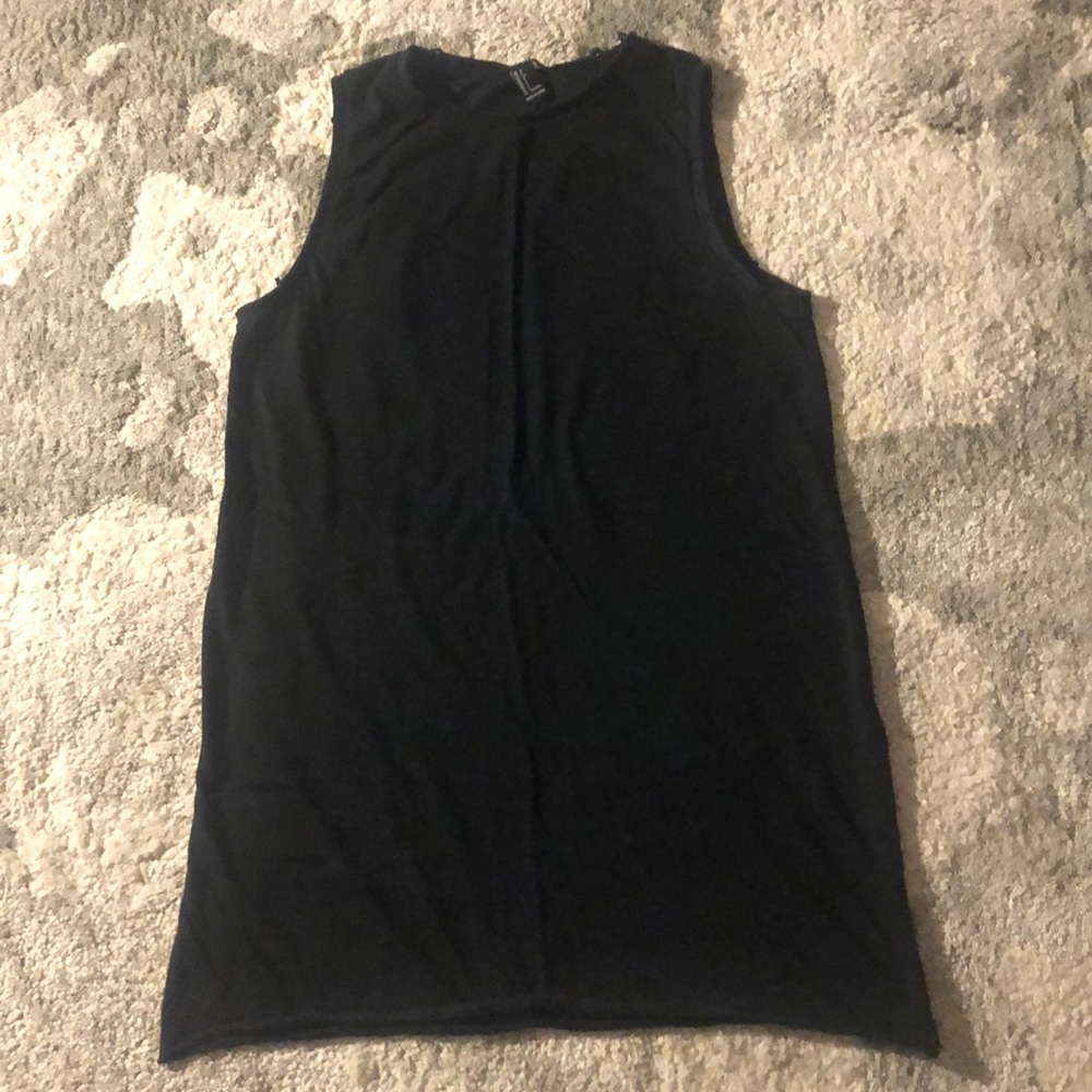 FOREVER 21 SLEEVELESS LOVE DRESS SHIRT
